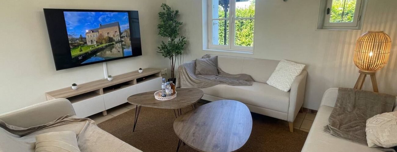 Moulin de Mautheville - Salon, canapés et TV